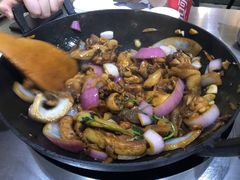 -胡须佬鸡煲四季火锅店(石厦西村直营店)