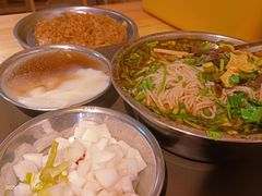 -柳州肥姨妈大骨螺蛳粉(双阳路店)