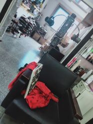 -铭廊韩式美容美发