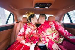 点击看大图 -拉瑞娜LaReine婚纱礼服高级定制