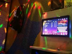 -乐天虫量贩式KTV(十字街店)