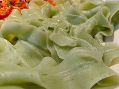 配手工菠菜面-凤凰湘语·海派湘菜(浦东旗舰店)