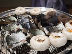 -围炉肉舍•炭烤活鳗•丹东海鲜烤肉(步行街店)