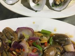 -四川小胡子海鲜(丁村万人海鲜广场店)