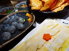 -牛村来人潮汕牛肉火锅(西单店)