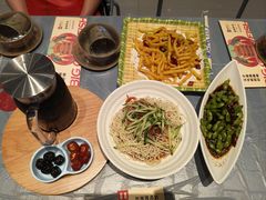 -肥肥虾庄·金牌油焖大虾(杨园滨江时代walk店)