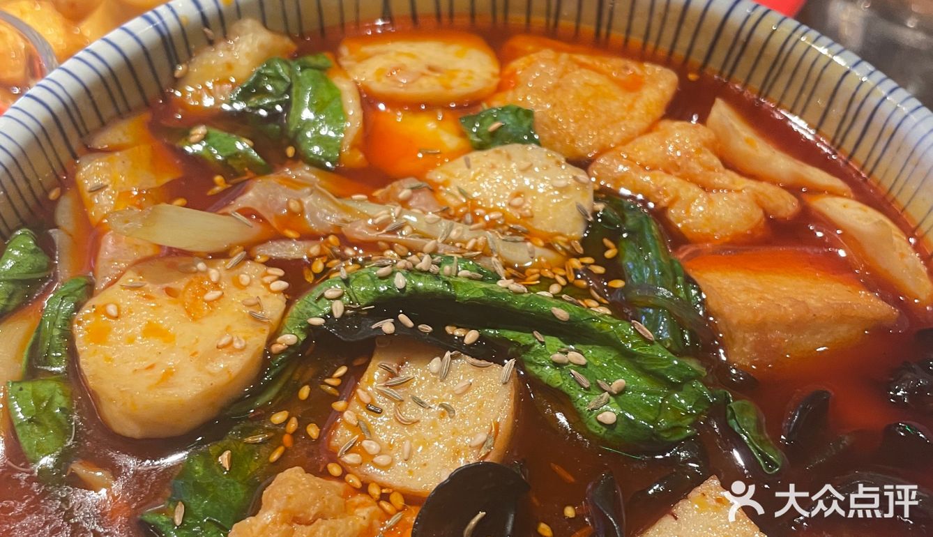 东北烧烤哦。烤串选择性太少了