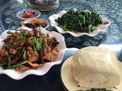 -瑞丰园庭院餐厅·白族传统家常菜