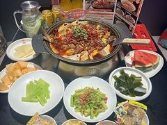 -辣尚瘾·烤鱼·新川菜(牡丹园直营店)