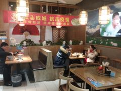 大堂-大头亮羊汤烩面·河南非遗(良乡总店)