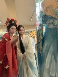 -一揽芳华汉服旗袍体验馆(拙政园店)