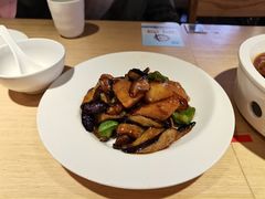 -关东小磨东北菜(上海长风大悦城店)