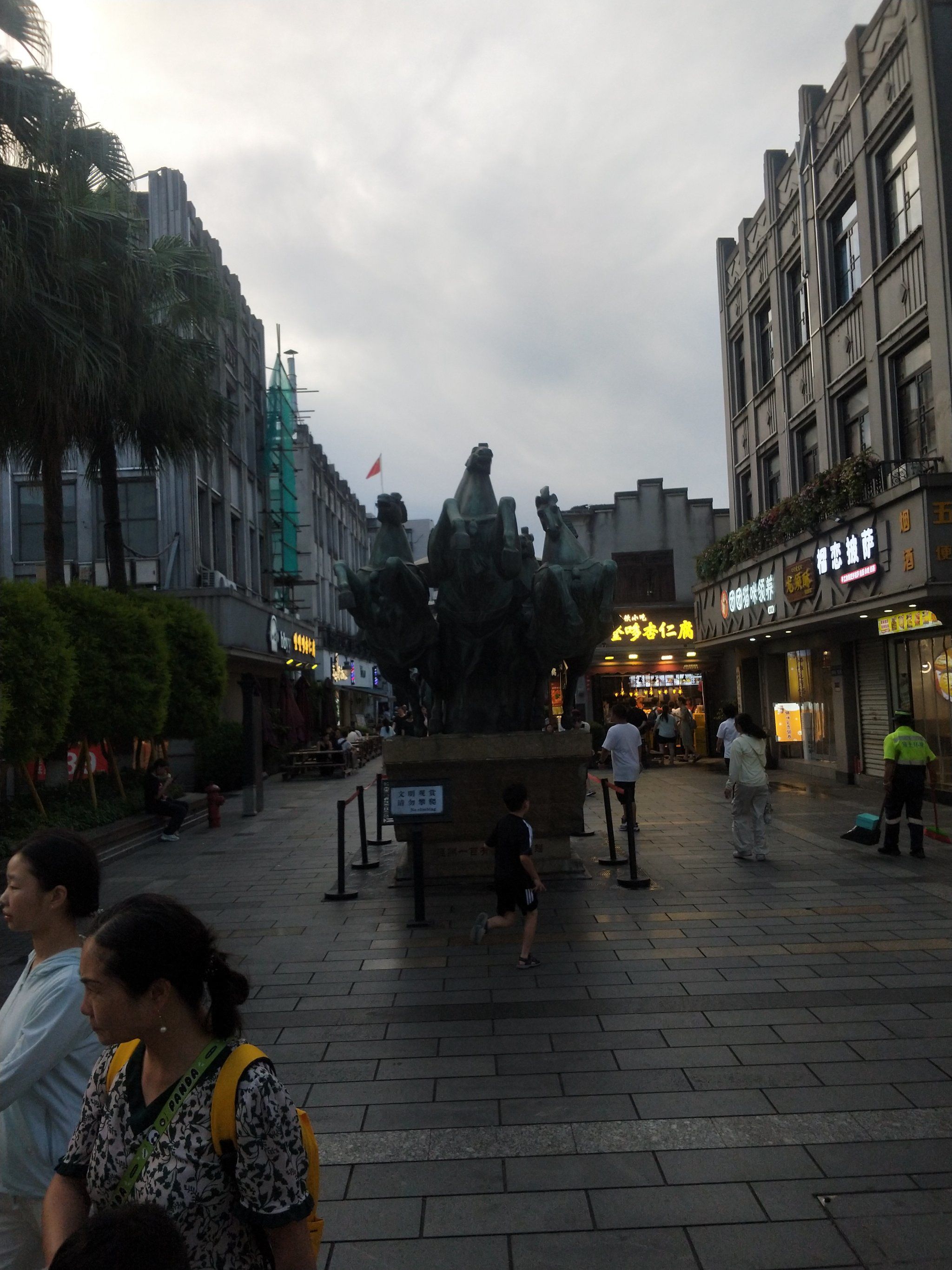 温州地标五马街,从小到大的快乐很多很多