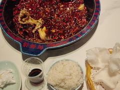-何师傅美蛙鱼头(汉街店)