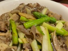 牛腩芦笋-龙桥私厨·姜花菊花过桥鱼·顺德菜(容桂店)