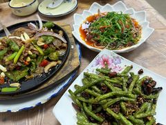 -洪霞餐馆