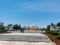 -上海市龙华烈士陵园