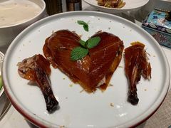 精品烤鸭-悦江(梅奔中心店)
