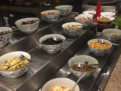 自助取餐区-融信华邑酒店·鲜艳西餐厅