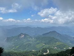 -罗田薄刀峰风景区