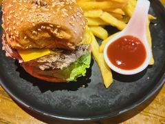 -1886德国汽车餐厅(外滩中央店)