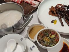 -红鼎豆捞·非遗鲍皇汤火锅(宝丰路店)