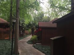 -上海怡沁园度假酒店