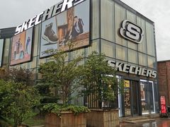 -SKECHERS 斯凯奇(上海国际时尚中心店)