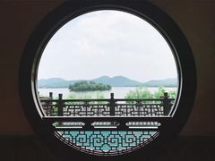 -楼外楼·停车场