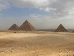 -吉萨金字塔群