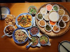 -包整·丝娃娃(一览甲秀楼风景店)