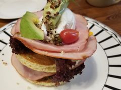 布拉格火腿芝士水波蛋松饼-AFS Cafe & Canteen(闽江二路店)