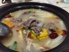 -九寨沟特色牦牛肉汤锅