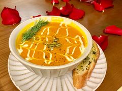 -Mark&Mars Restaurant