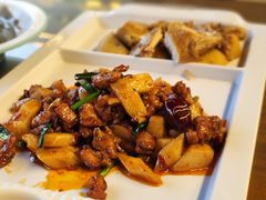 -隔壁老王·家常云南菜(花巷店)