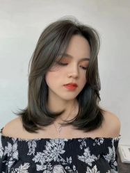 -时尚殿堂明星门店