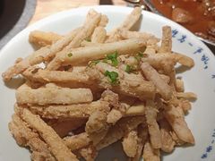 咸蛋黄炒茄子-吃饭皇帝大(解放西路店)