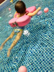 -海豚啵啵婴幼儿洗澡游泳馆