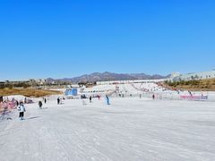 -华彬猛犸滑雪场