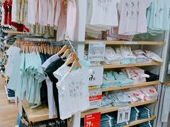 -优衣库(上海虹口龙之梦店)