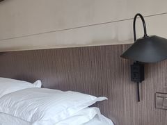 -锦江之星品尚(武汉协和医院取水楼地铁站店)