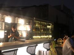 -顽啤熊·酒客酒馆(苏城夜景必选店)