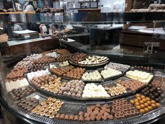 -Laderach 莱德拉(上海环贸iapm店)