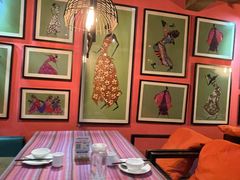 -香巴拉云南餐厅(华莱坞店)