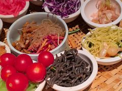 -包整·丝娃娃(一览甲秀楼风景店)