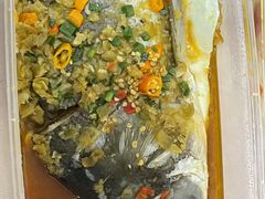 -阿瓦山寨·湘菜现炒·剁椒鱼头王(咸阳总店)