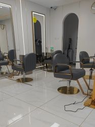 -阿三造型烫染•接发