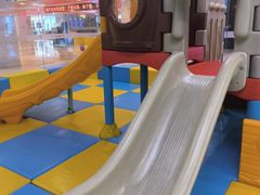 -蓝旗亲子游泳(范湖万达广场店)