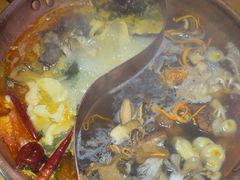 -洱火云南酸菜牛肉火锅(石景山当代商城店)