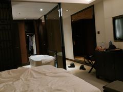 -三亚湾海居铂尔曼度假酒店